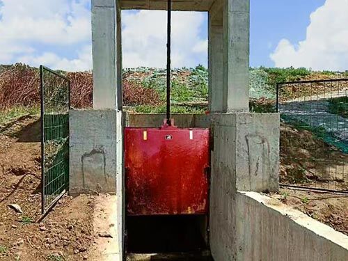 鑄鐵鑲銅方閘門(mén) 方形結(jié)構(gòu) 鑲銅止水 工業(yè)級(jí)品質(zhì) 規(guī)格可定制產(chǎn)品實(shí)物圖