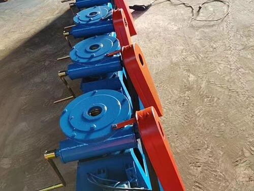 螺桿啟閉機(jī)QL型手電兩用 手電一體 操作便捷 閘門(mén)配套 支持供應(yīng)實(shí)物圖