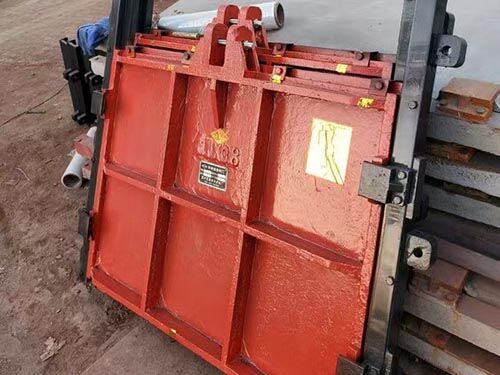 鑄鐵調(diào)節(jié)堰門 鑄鐵材質(zhì) 耐腐耐用 渠道 排水專用|15年一線實(shí)操驗(yàn)證的高性價(jià)比之選整體外觀 | 鑄鐵 | 堰門整體結(jié)構(gòu)展示